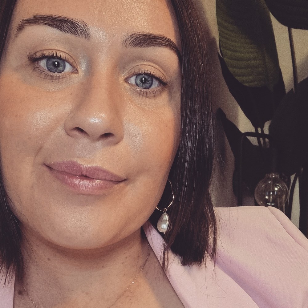 Meet your Posher, Eve